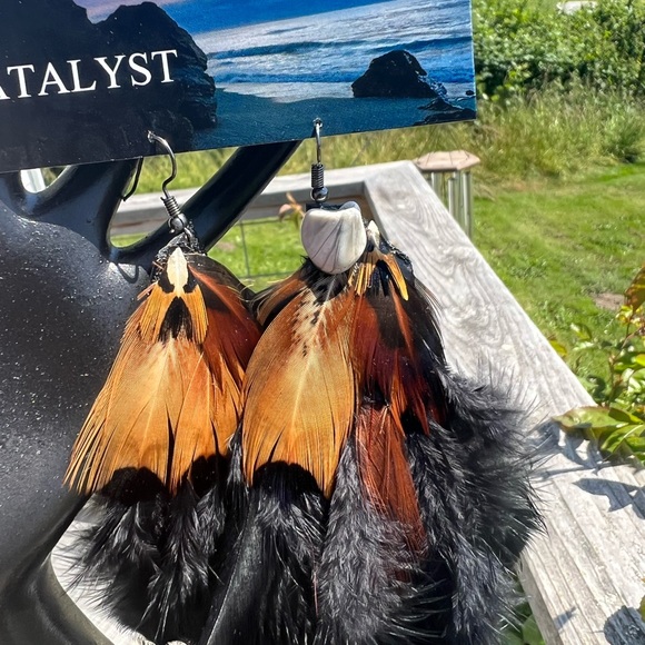 Black Feather Leather Sea Shell Statement Earrings - Picture 9 of 11